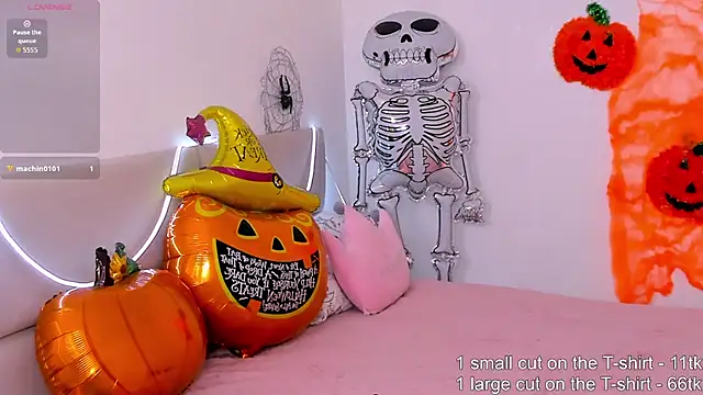 Snapshot of AishaAysitt chatting on October 2025 09:13:01 AM AishaAysitt online show from October 2025 09:13:01 AM