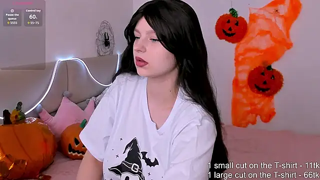 Snapshot of AishaAysitt chatting on November 2025 03:19:01 AM AishaAysitt online show from November 2025 03:19:01 AM