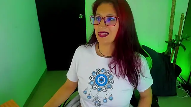 VictoriaSpenser online show from November 2025 05:18:01 PM