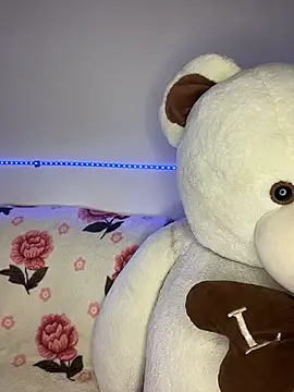 Snapshot of Linda_rouse chatting on November 2025 10:32:02 PM Linda rouse online show from November 2025 10:32:02 PM