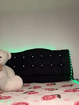 Snapshot of Linda_rouse chatting on December 2025 08:24:02 PM Linda rouse online show from December 2025 08:24:02 PM