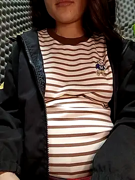 Snapshot of Pipi23_ chatting on November 2025 03:01:02 PM Pipi23 online show from November 2025 03:01:02 PM