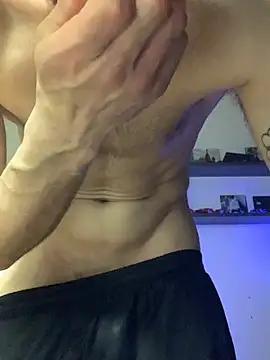 alessiobaz online show from March 2026 07:17:01 PM