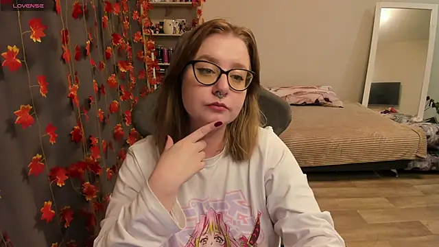 Snapshot of LovelyGirlLisa chatting on October 2025 02:38:02 PM LovelyGirlLisa online show from October 2025 02:38:02 PM