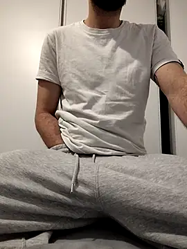 Snapshot of AD_Vu chatting on November 2025 07:48:02 PM AD Vu online show from November 2025 07:48:02 PM