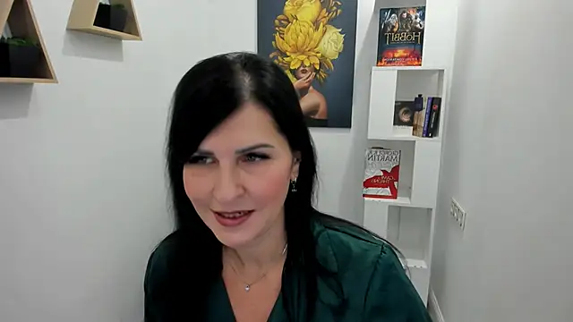 Moon Veloure1 online show from November 2025 03:17:01 AM