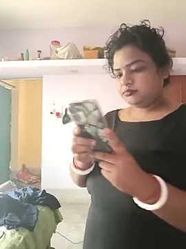 Snapshot of Deborbhavi222 chatting on April 2026 04:32:01 AM Deborbhavi222 online show from April 2026 04:32:01 AM