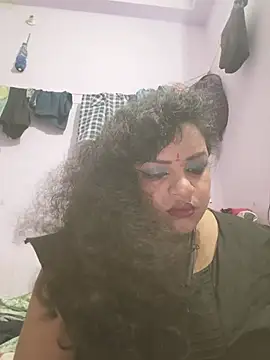 Snapshot of Deborbhavi222 chatting on June 2026 05:56:02 PM Deborbhavi222 online show from June 2026 05:56:02 PM
