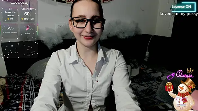 Snapshot of ChristinaFivePlus chatting on January 2026 10:00:02 PM ChristinaFivePlus online show from January 2026 10:00:02 PM