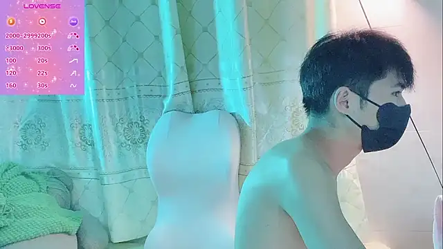 Snapshot of White-Lia chatting on September 2025 06:57:01 PM White-Lia online show from September 2025 06:57:01 PM