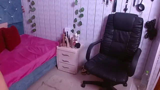 Snapshot of Kathaleyagrayyass chatting on December 2025 01:55:02 AM Kathaleyagrayyass online show from December 2025 01:55:02 AM