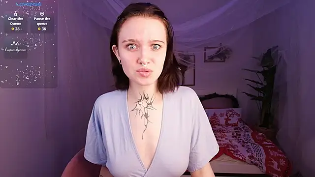 Snapshot of Elastikisss chatting on December 2025 08:33:01 AM Elastikisss online show from December 2025 08:33:01 AM