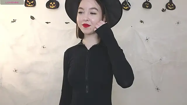 Snapshot of Veyaspace chatting on October 2025 01:56:01 PM Veyaspace online show from October 2025 01:56:01 PM