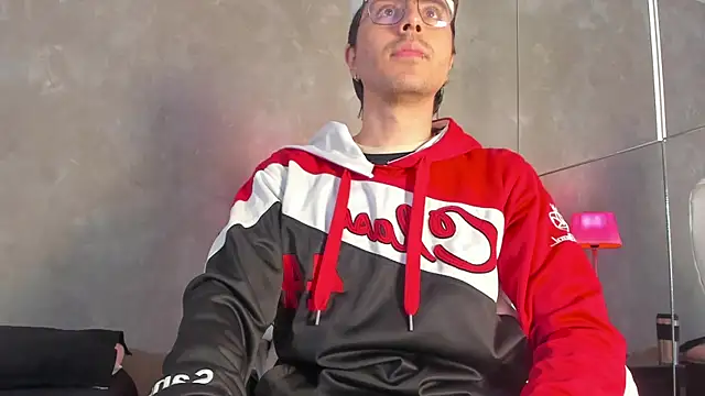 dylan cross  online show from December 2025 11:15:01 AM