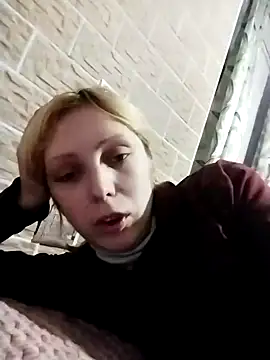 Snapshot of Ponka2011 chatting on October 2025 05:04:02 AM Ponka2011 online show from October 2025 05:04:02 AM