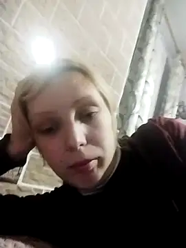 Snapshot of Ponka2011 chatting on October 2025 05:15:02 AM Ponka2011 online show from October 2025 05:15:02 AM