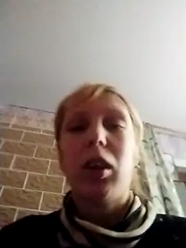 Snapshot of Ponka2011 chatting on October 2025 06:06:02 AM Ponka2011 online show from October 2025 06:06:02 AM