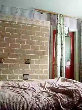 Snapshot of Ponka2011 chatting on October 2025 06:48:01 AM Ponka2011 online show from October 2025 06:48:01 AM