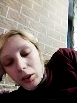 Snapshot of Ponka2011 chatting on November 2025 06:23:01 AM Ponka2011 online show from November 2025 06:23:01 AM