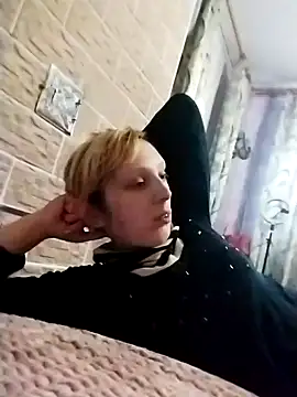 Snapshot of Ponka2011 chatting on November 2025 06:14:02 AM Ponka2011 online show from November 2025 06:14:02 AM