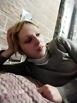 Snapshot of Ponka2011 chatting on November 2025 05:24:01 AM Ponka2011 online show from November 2025 05:24:01 AM