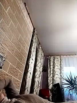 Snapshot of Ponka2011 chatting on December 2025 06:19:02 AM Ponka2011 online show from December 2025 06:19:02 AM