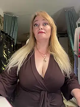 Snapshot of Sweet-blonde chatting on July 2026 10:59:02 PM Sweet-blonde online show from July 2026 10:59:02 PM