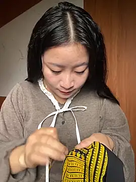 Snapshot of violet-00 chatting on November 2025 12:56:01 AM violet-00 online show from November 2025 12:56:01 AM