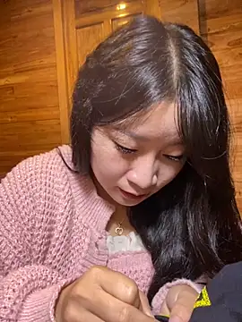 Snapshot of violet-00 chatting on November 2025 12:53:01 AM violet-00 online show from November 2025 12:53:01 AM