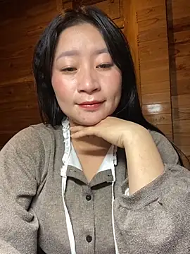 Snapshot of violet-00 chatting on December 2025 01:05:02 PM violet-00 online show from December 2025 01:05:02 PM