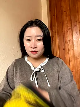 Snapshot of violet-00 chatting on December 2025 01:57:02 AM violet-00 online show from December 2025 01:57:02 AM