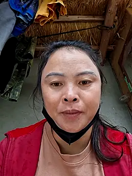 xuxulovezz online show from November 2025 12:27:01 AM