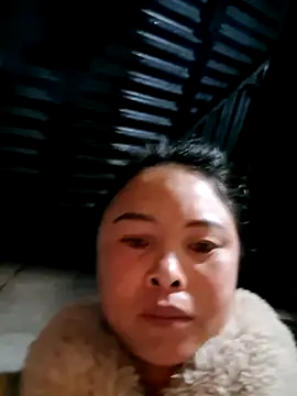 xuxulovezz online show from February 2026 11:58:02 PM