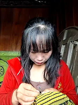 Snapshot of helenzz chatting on September 2025 12:48:02 AM helenzz online show from September 2025 12:48:02 AM