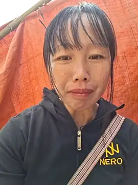 Snapshot of helenzz chatting on October 2025 02:09:01 AM helenzz online show from October 2025 02:09:01 AM