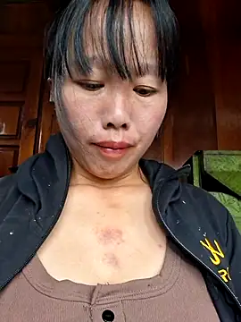 Snapshot of helenzz chatting on October 2025 05:35:02 AM helenzz online show from October 2025 05:35:02 AM