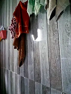 Snapshot of helenzz chatting on November 2025 02:20:01 AM helenzz online show from November 2025 02:20:01 AM