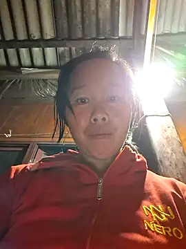 Snapshot of helenzz chatting on November 2025 12:00:02 PM helenzz online show from November 2025 12:00:02 PM