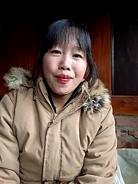 Snapshot of helenzz chatting on November 2025 01:16:01 AM helenzz online show from November 2025 01:16:01 AM