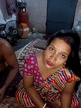 Snapshot of reya743 chatting on September 2025 04:10:02 PM reya743 online show from September 2025 04:10:02 PM