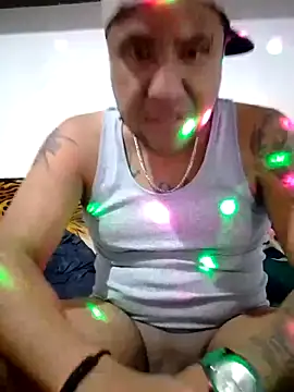 Snapshot of Ruloluna chatting on November 2025 07:51:01 AM Ruloluna online show from November 2025 07:51:01 AM