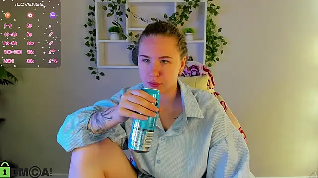 Snapshot of Elsie_Cutties chatting on November 2025 12:32:01 AM Elsie Cutties online show from November 2025 12:32:01 AM