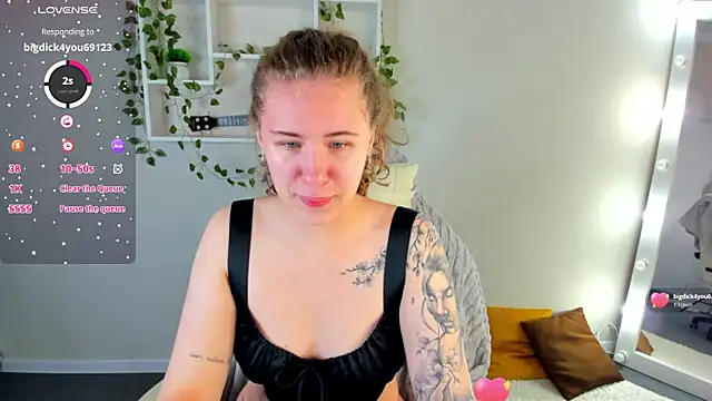 Snapshot of Elsie_Cutties chatting on November 2025 12:30:01 AM Elsie Cutties online show from November 2025 12:30:01 AM