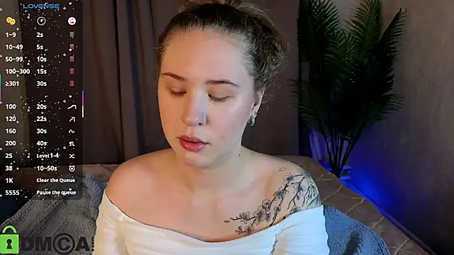 Snapshot of Elsie_Cutties chatting on January 2026 01:21:02 AM Elsie Cutties online show from January 2026 01:21:02 AM