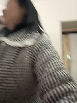 Snapshot of aoyo66 chatting on November 2025 12:02:01 AM aoyo66 online show from November 2025 12:02:01 AM