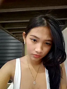 Snapshot of Bunny72772 chatting on October 2025 03:25:01 PM Bunny72772 online show from October 2025 03:25:01 PM