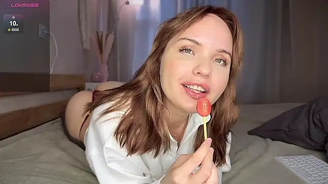 Snapshot of catherine__meow chatting on September 2025 08:28:02 AM catherine meow online show from September 2025 08:28:02 AM