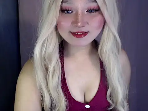 Eyes-on-me online show from March 2026 06:12:02 PM