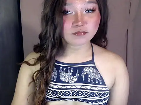 Eyes-on-me online show from March 2026 05:58:02 PM