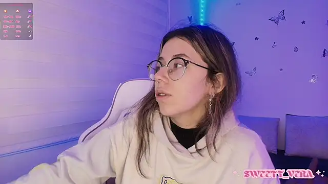 Snapshot of sweettvera chatting on November 2025 10:14:01 AM sweettvera online show from November 2025 10:14:01 AM